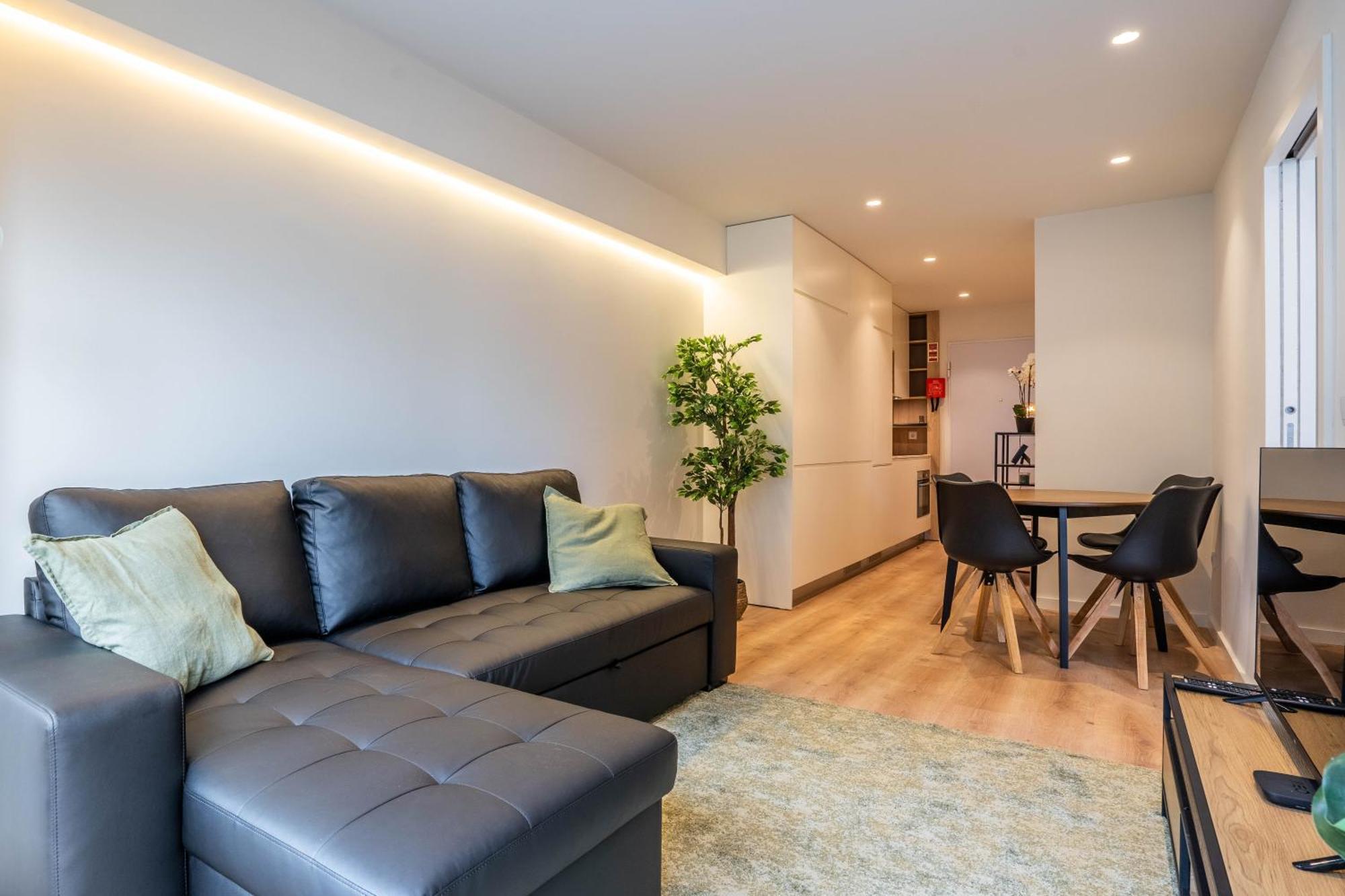 Trindade Bliss: 1Br W/ Free Parking By Lovelystay Porto Exterior foto